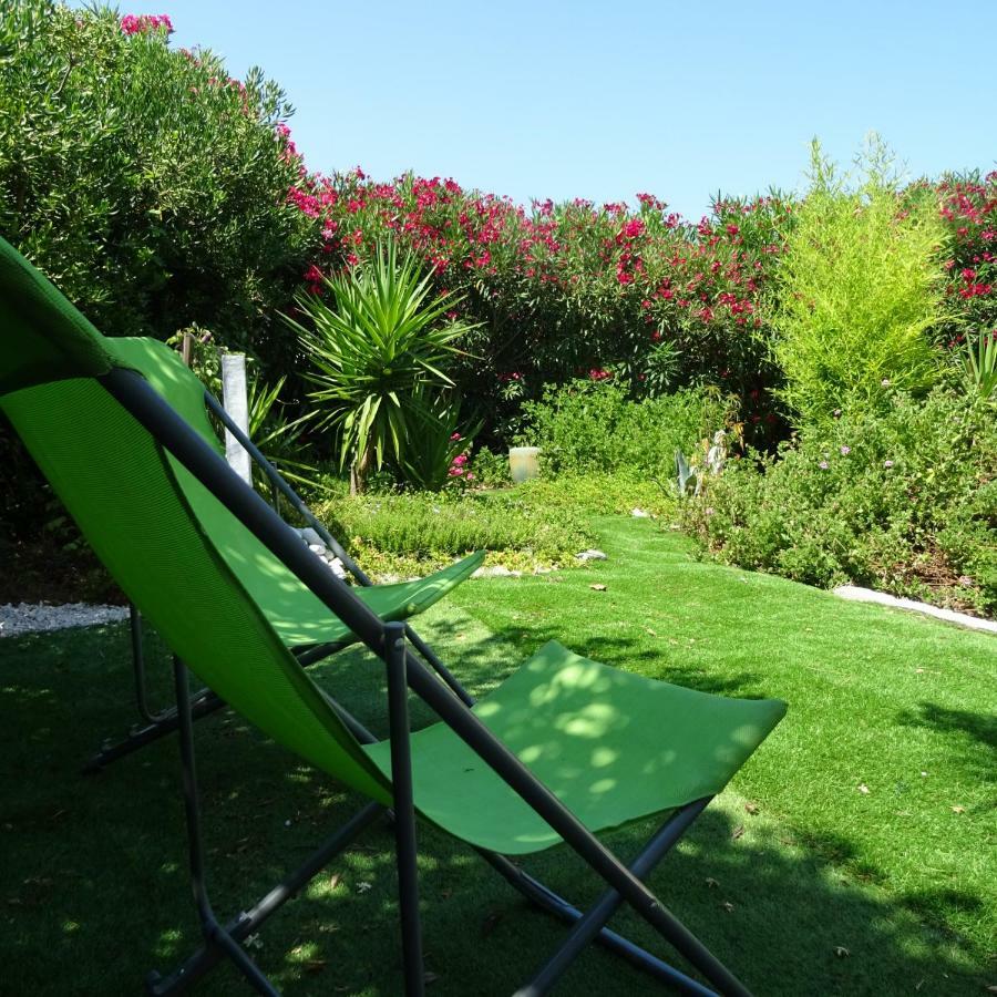 2 Pieces Independant Avec Son Jardinet Prive Hotel Borgo  Exterior foto